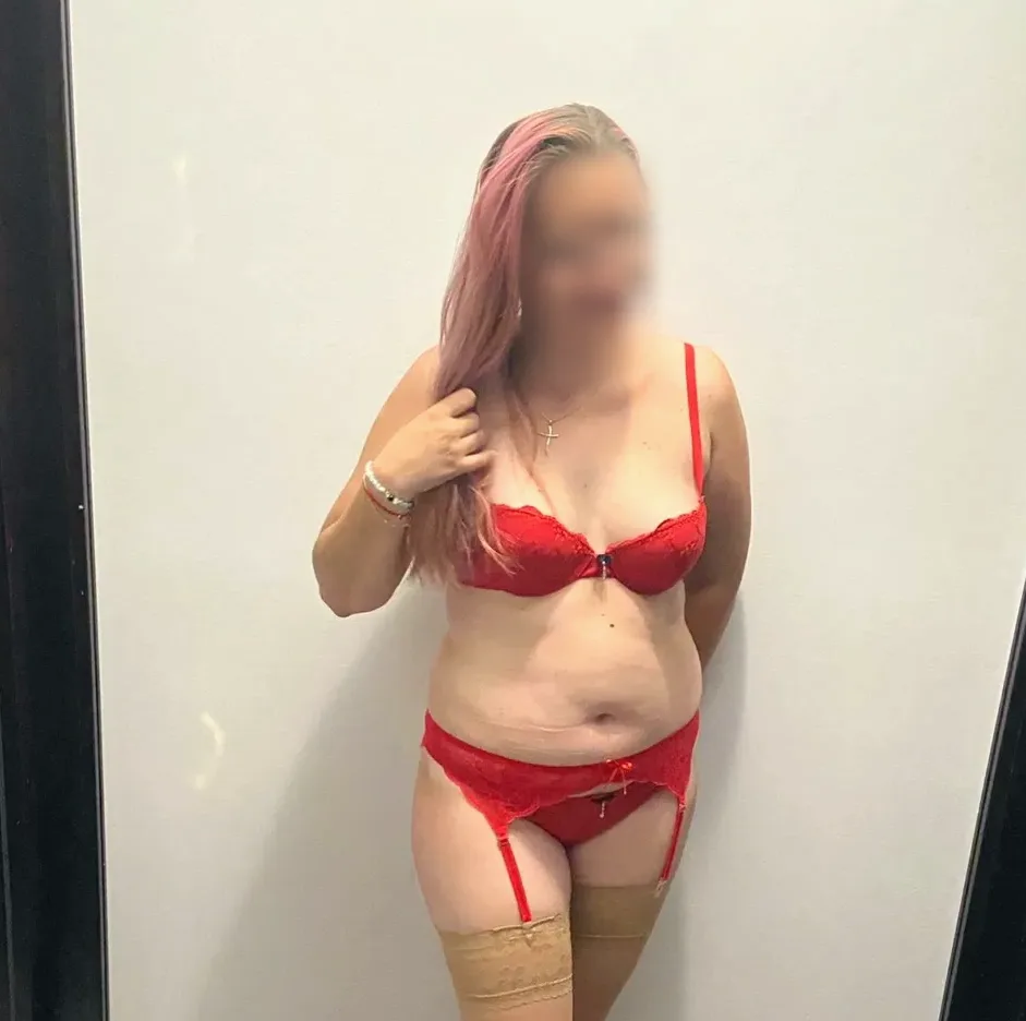 Aleyna, 32
