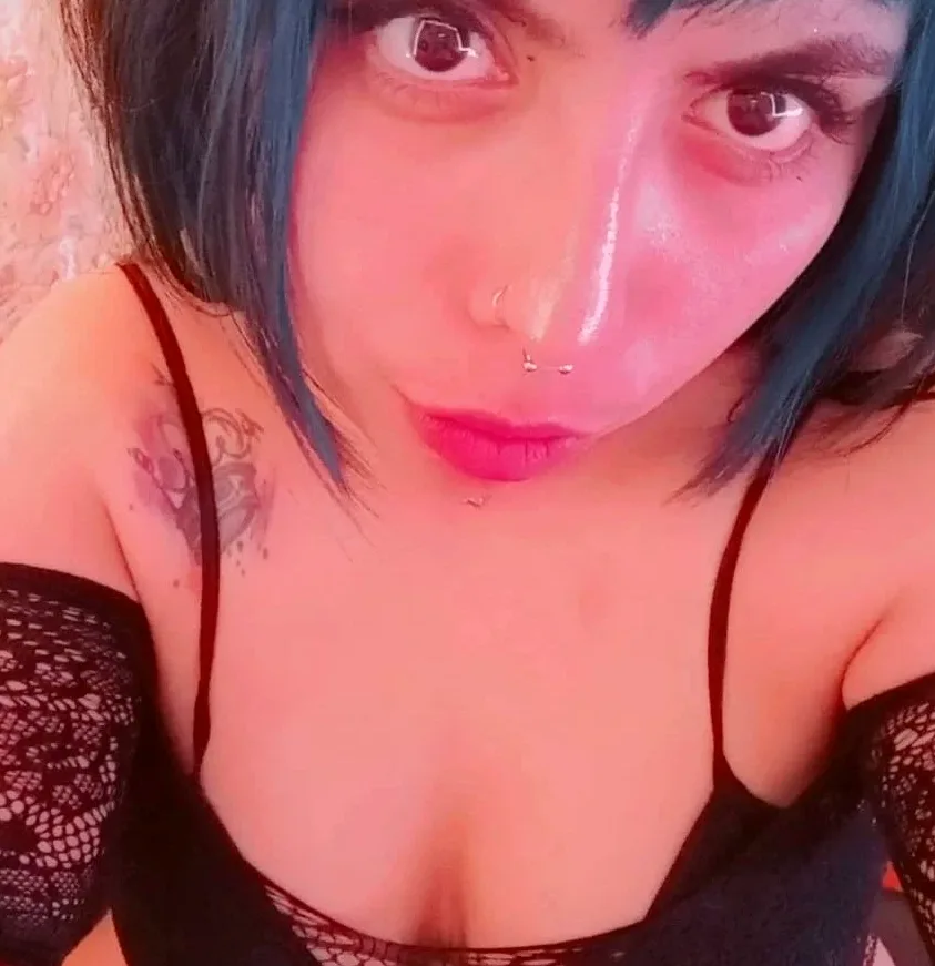 Claudia, 30