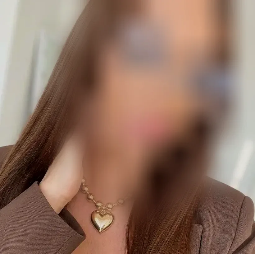 Kira, 36