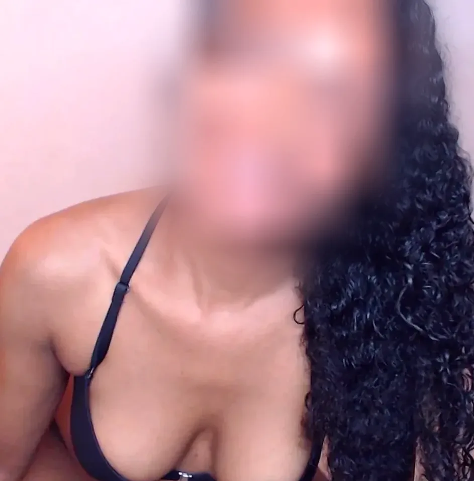 Neele, 38