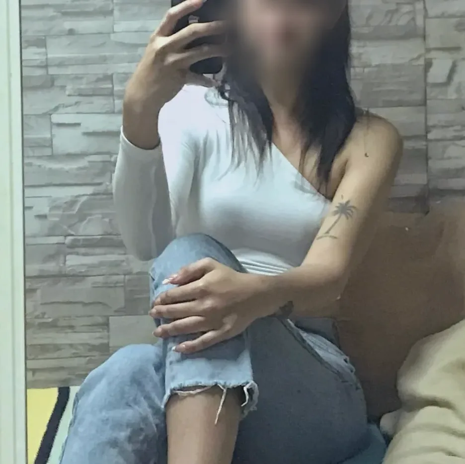 Nele, 32
