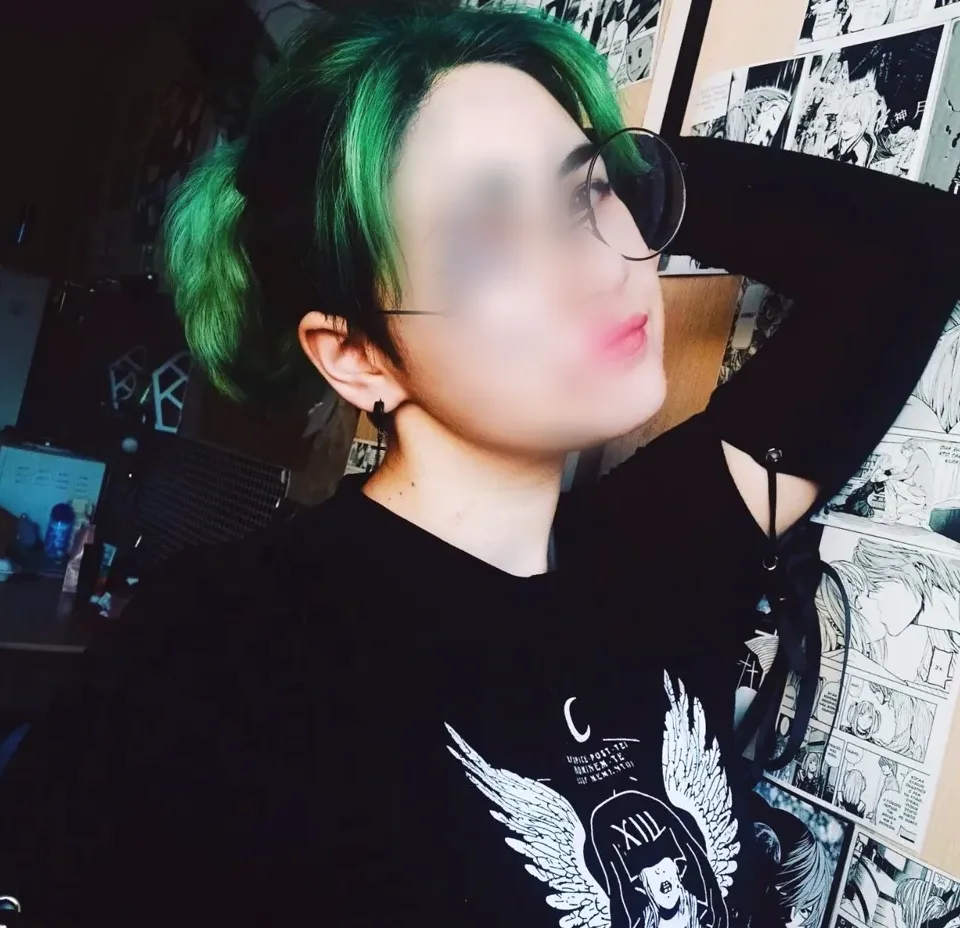 Paula, 22