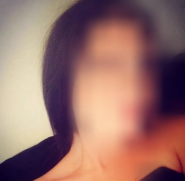 Sandra, 34
