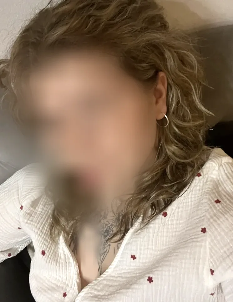 Yasmin, 20